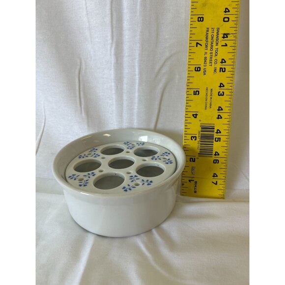 Vintage Ceramic Floral Flower Frog Vase Insert White & Blue Design - Picture 2 of 2